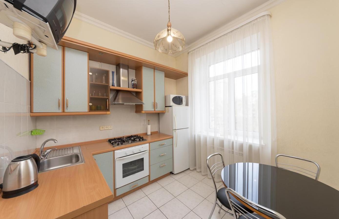 Видовая Квартира На Улице Крещатик. Kiew Exterior foto