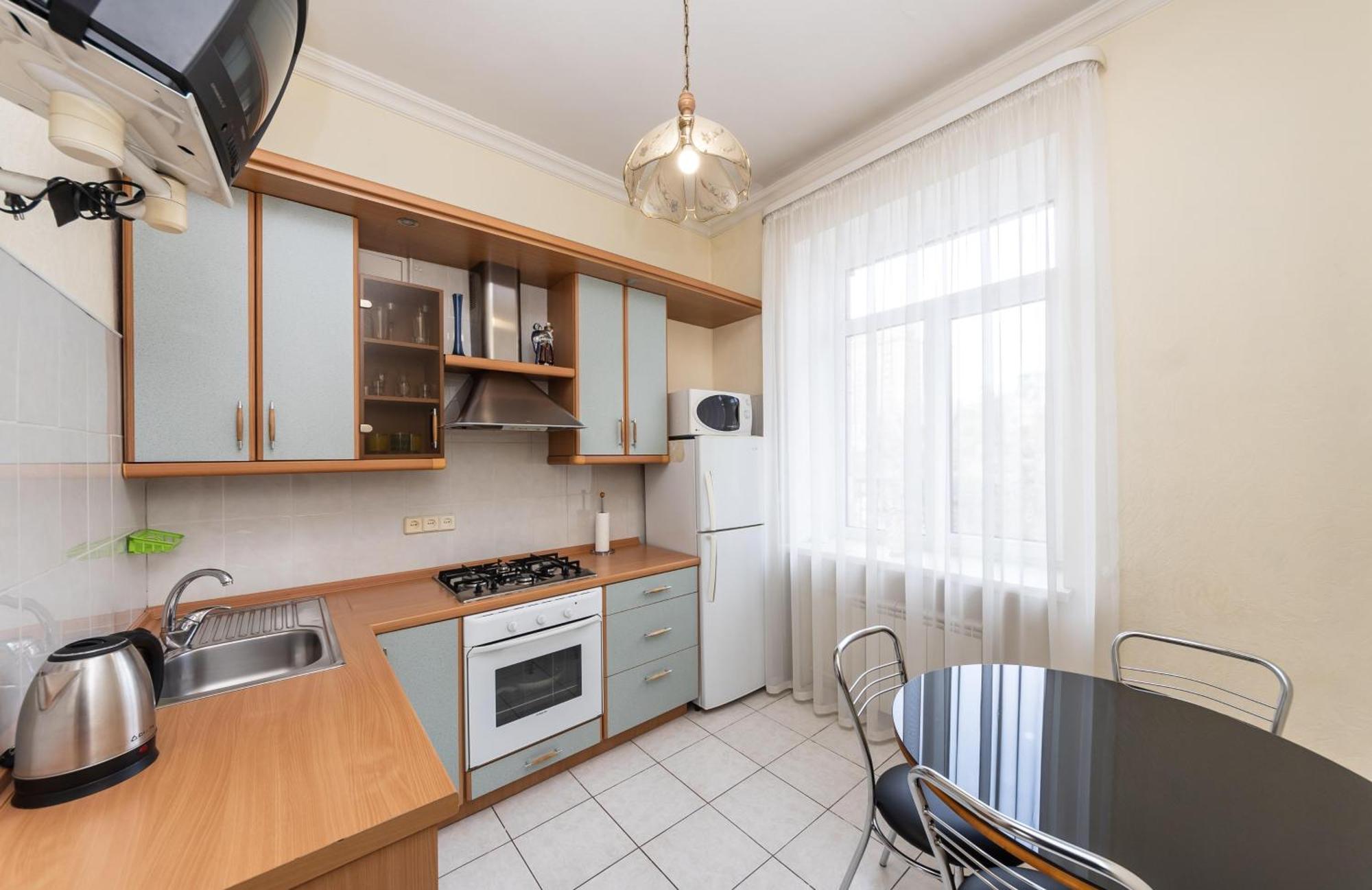 Видовая Квартира На Улице Крещатик. Kiew Exterior foto