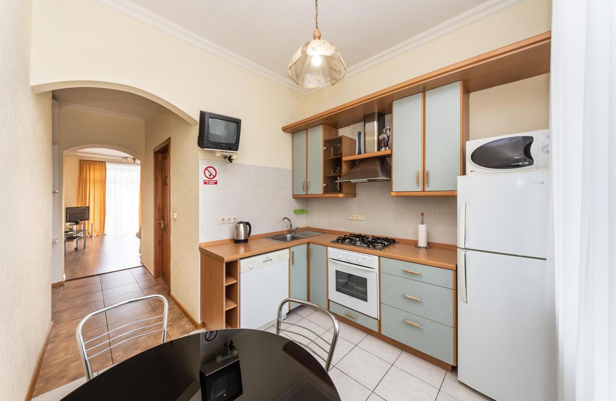 Видовая Квартира На Улице Крещатик. Kiew Exterior foto